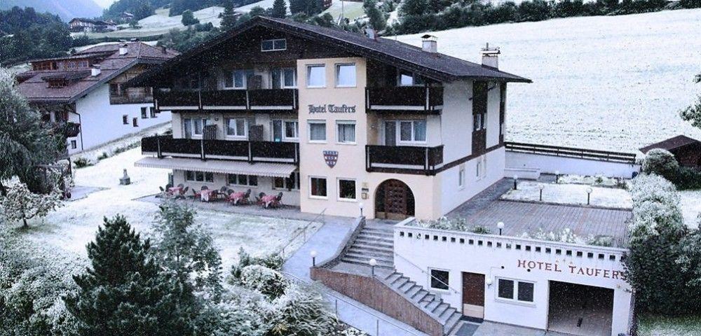 Hotel Taufers Molini di Tures Exterior photo